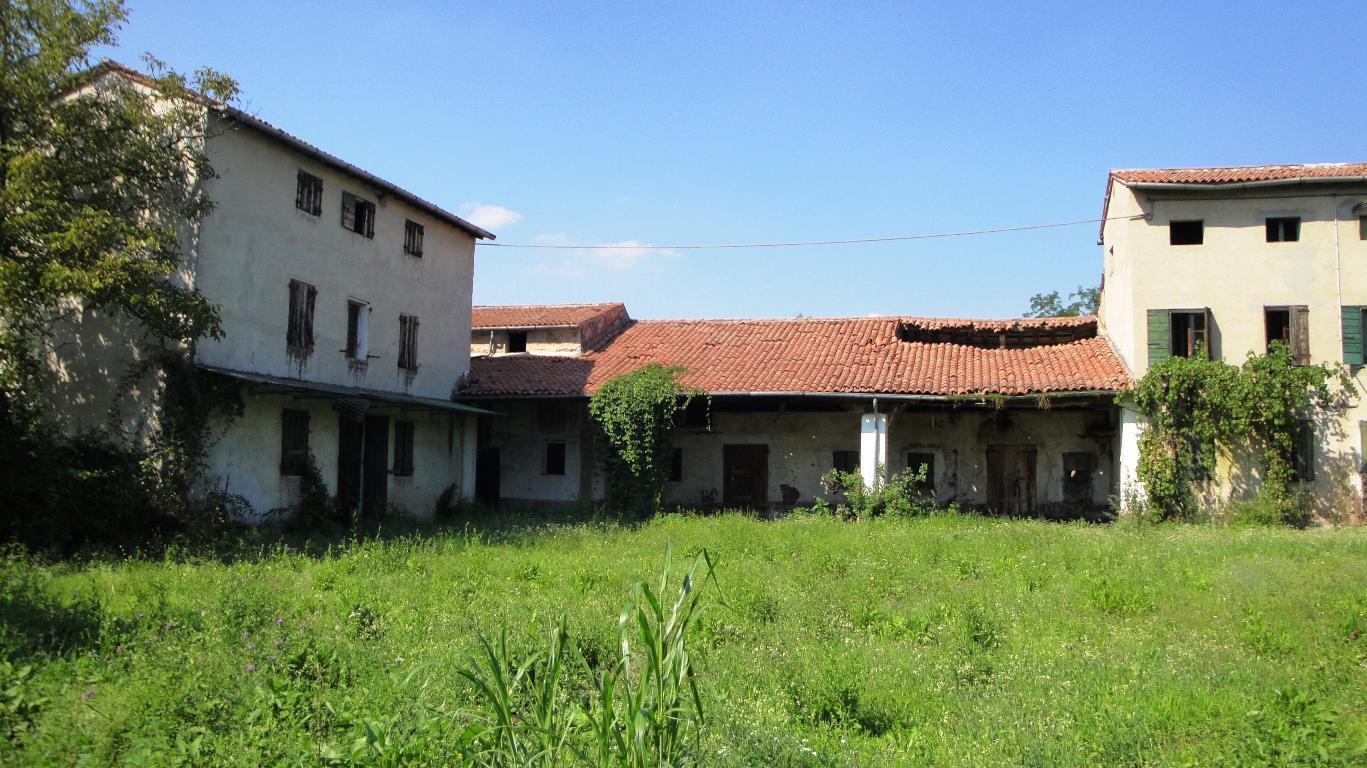 Rustico - Cascina ROSSANO VENETO vendita    IMMOBILIARE ASSOCIATI DI ANDOLFATO EMANUELA MIRCA