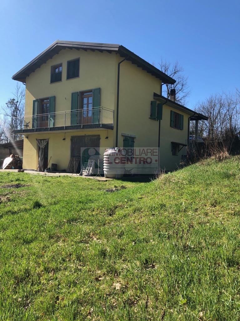 Villa LICCIANA NARDI vendita    IL CENTRO IMMOBILIARE snc di Stefano Santi