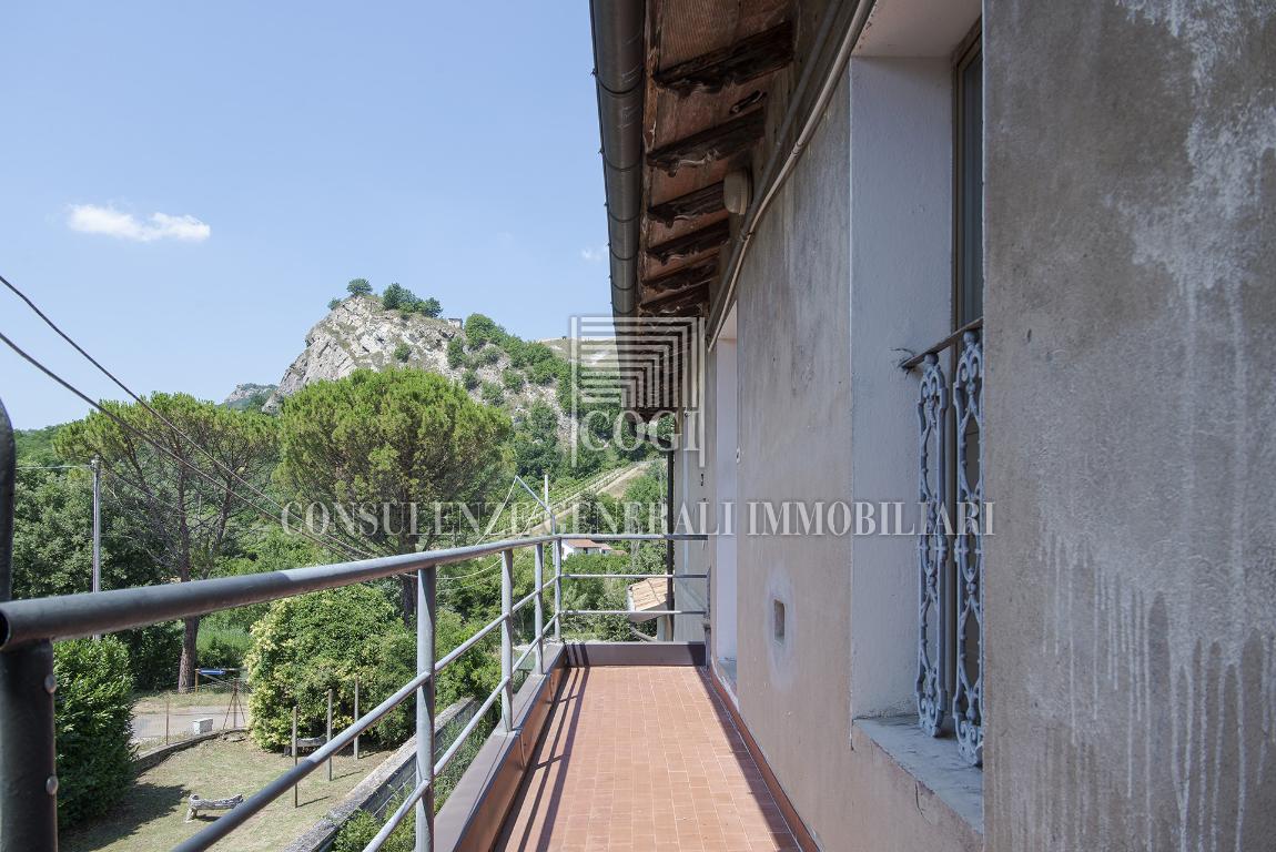 Appartamento BORGO TOSSIGNANO vendita    Compro Casa Srl