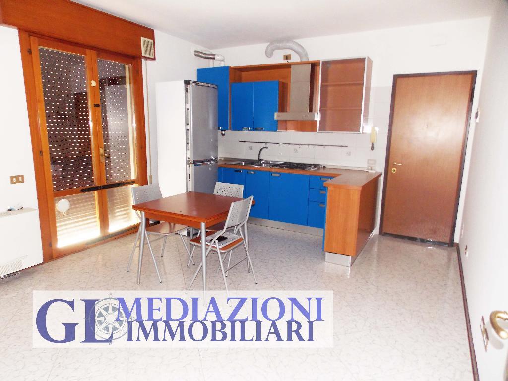  salzano vendita quart:  gl mediazioni immobiliari s.r.l.