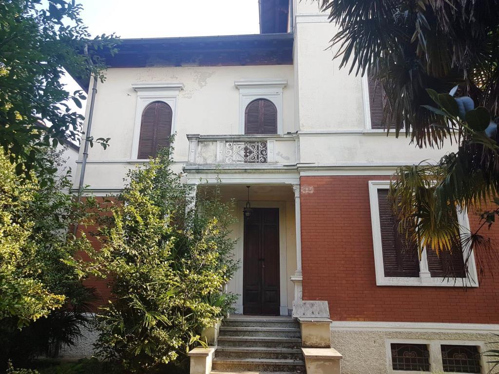 Villa TRADATE vendita   via Giglio Immobiliare di Lorenzo Degl