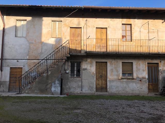 Villa Semi Indipendente ROBECCHETTO CON INDUNO vendita    Immobiliare Buzzi Maria