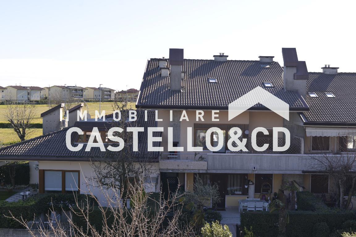 Appartamento DESENZANO DEL GARDA vendita   Via Giulio Cesare CASTELLO&CD Immobiliare di Rambaldini Loretta