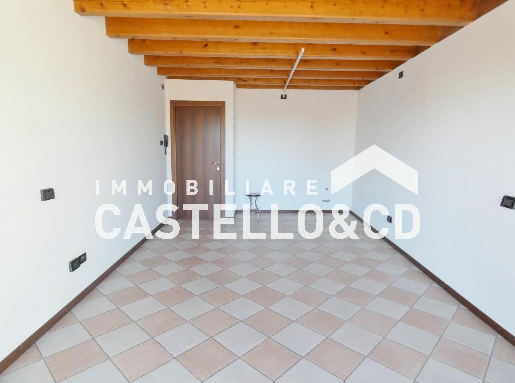 Appartamento DESENZANO DEL GARDA vendita   Via gallica CASTELLO&CD Immobiliare di Rambaldini Loretta