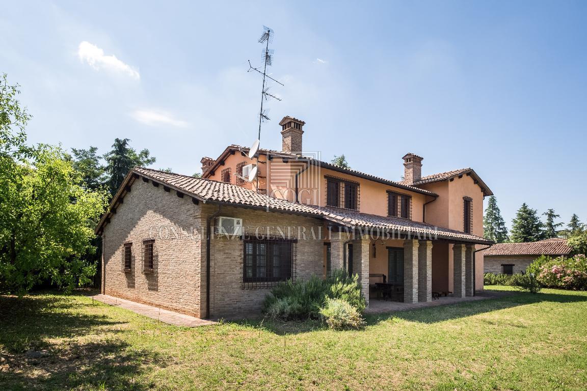 Villa IMOLA vendita   via Goccianello Compro Casa Srl