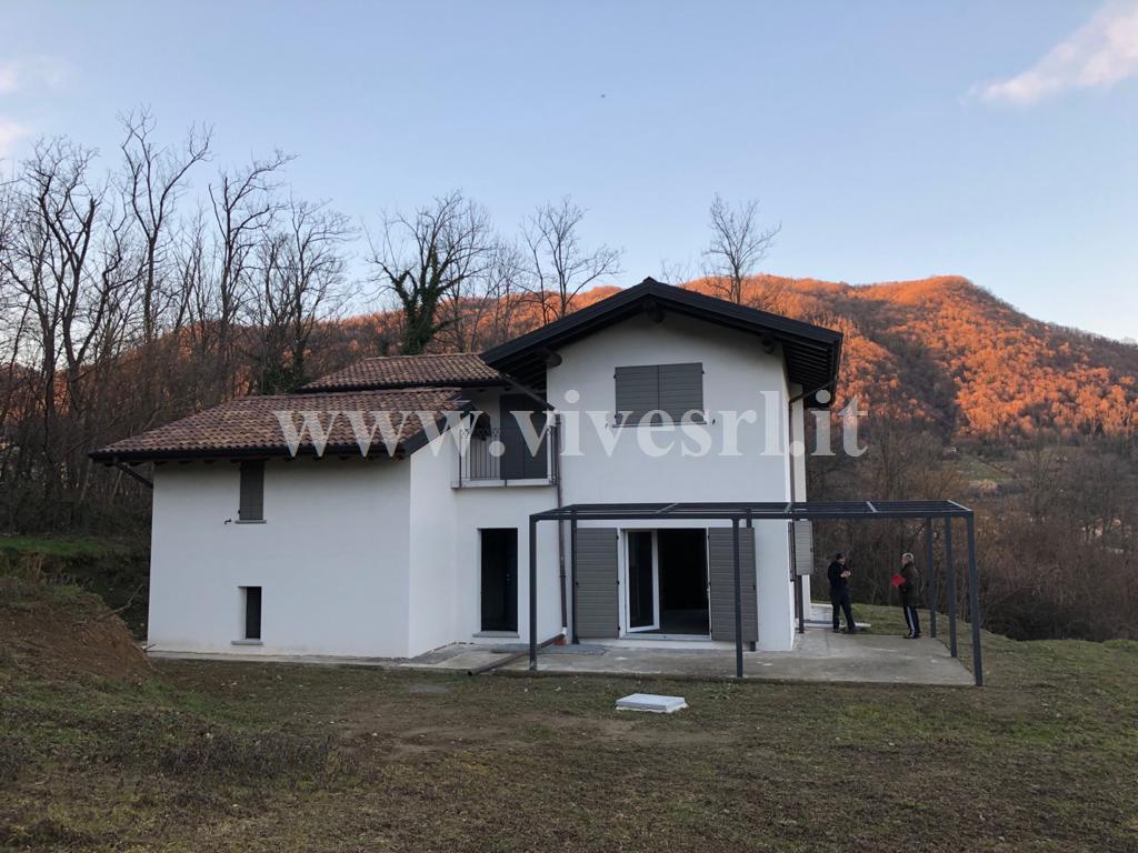 Villa Unifamiliare - Indipendente CALCO vendita    VIVE SRL