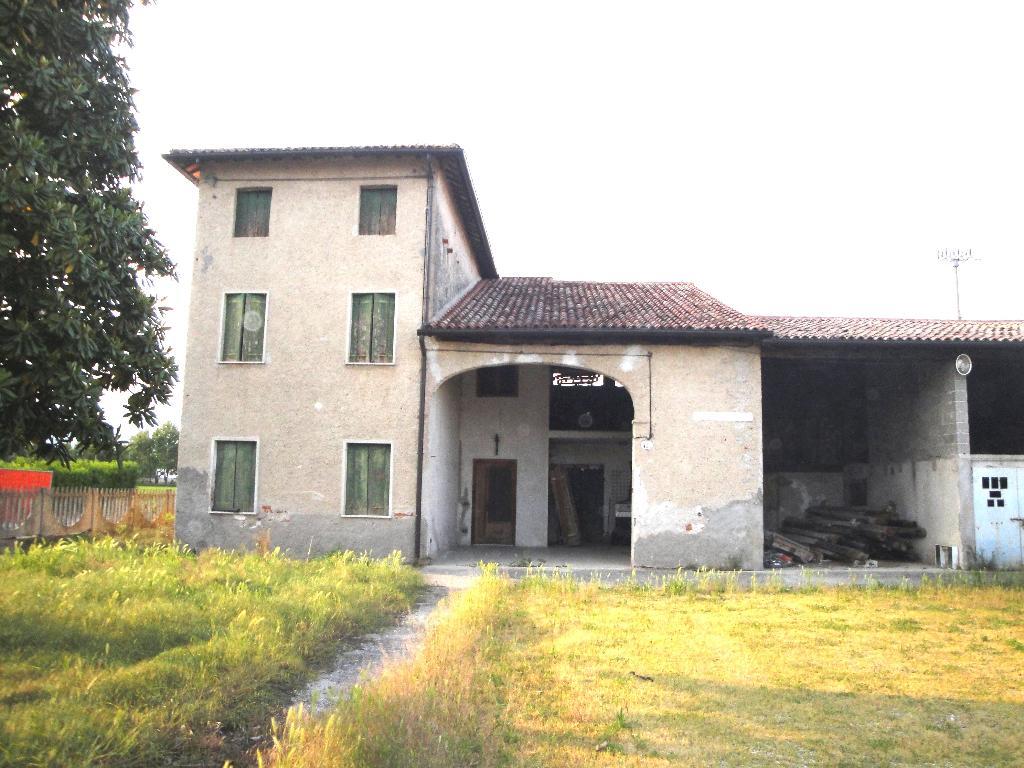 Rustico - Cascina ROSSANO VENETO vendita    IMMOBILIARE ASSOCIATI DI ANDOLFATO EMANUELA MIRCA