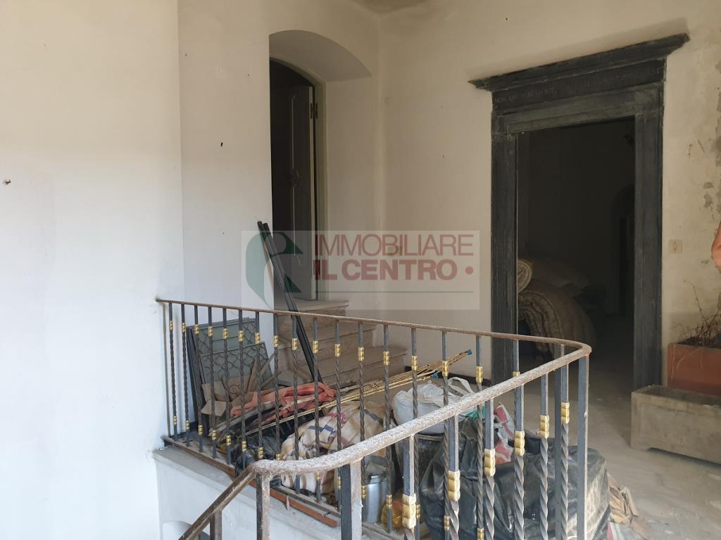 Villa Semi Indipendente CASTELNUOVO MAGRA vendita    IL CENTRO IMMOBILIARE snc di Stefano Santi