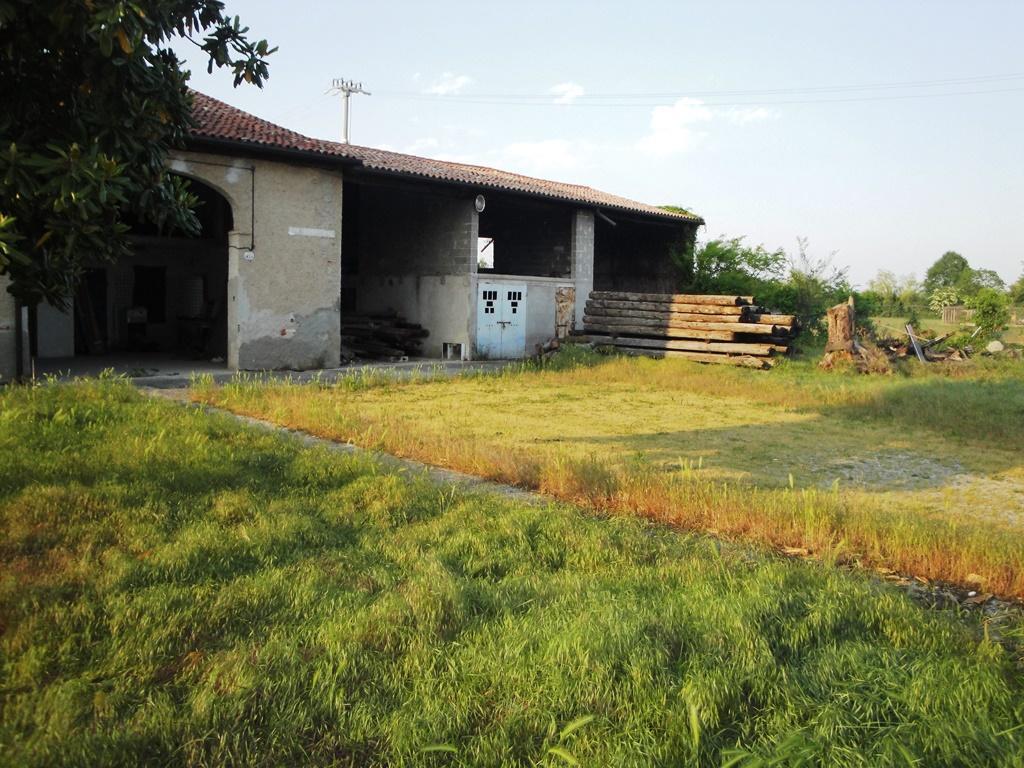 Rustico - Cascina ROSSANO VENETO vendita    IMMOBILIARE ASSOCIATI DI ANDOLFATO EMANUELA MIRCA