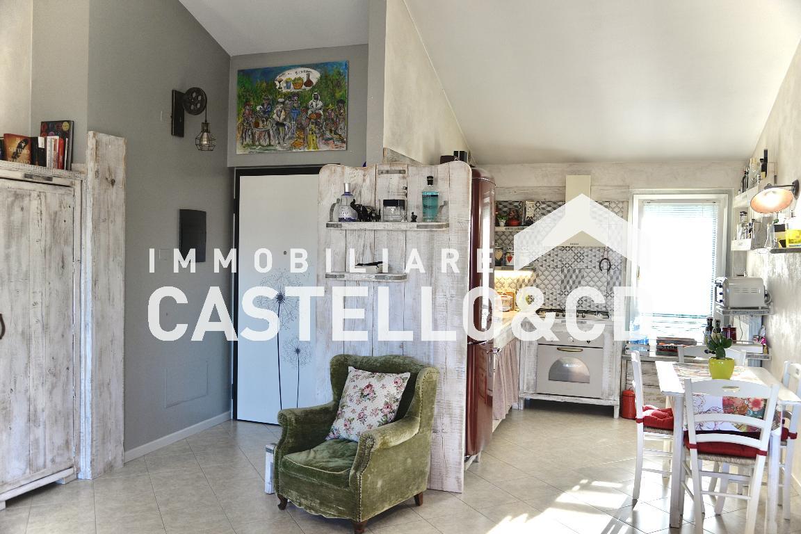 Appartamento DESENZANO DEL GARDA vendita   Via Mezzocolle CASTELLO&CD Immobiliare di Rambaldini Loretta