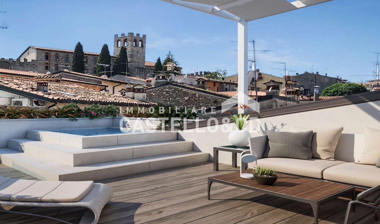 Attico DESENZANO DEL GARDA vendita   Piazza Matteotti CASTELLO&CD Immobiliare di Rambaldini Loretta