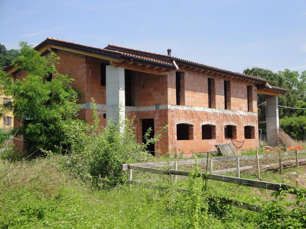 Villa Bifamiliare BASSANO DEL GRAPPA vendita   Viale Asiago IMMOBILIARE ASSOCIATI DI ANDOLFATO EMANUELA MIRCA