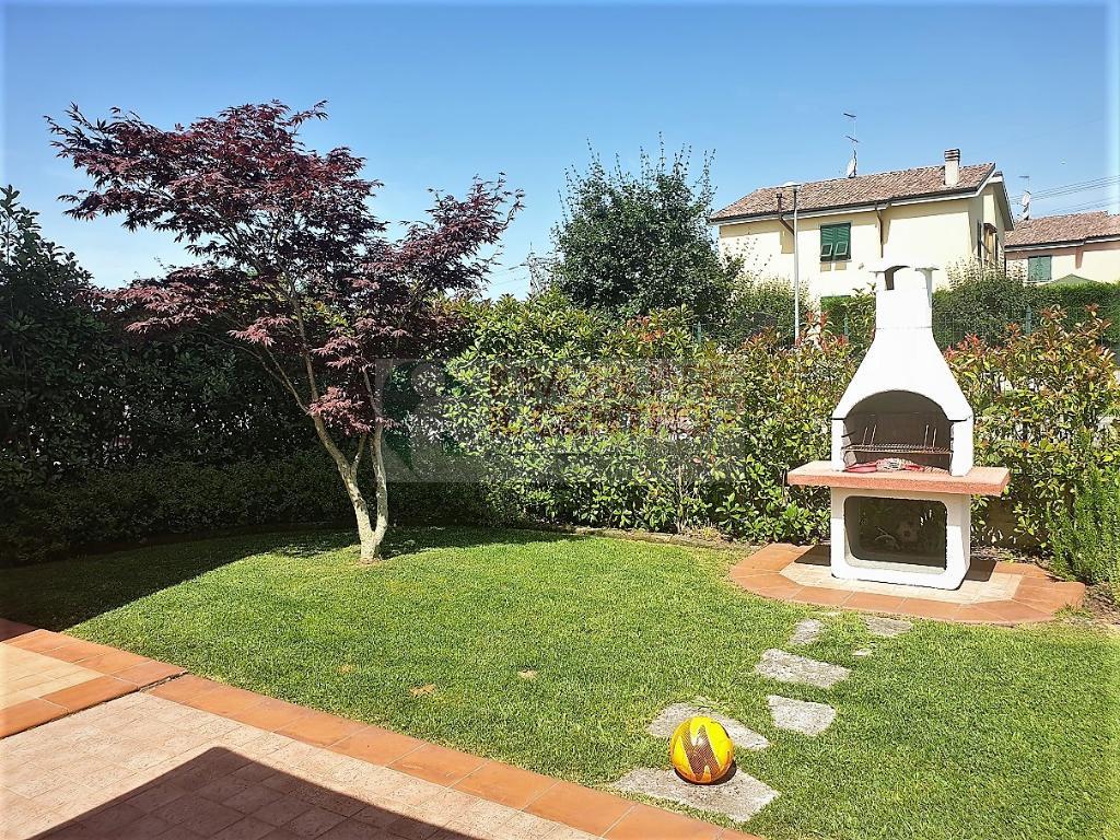 Villa Semi Indipendente SARZANA vendita    IL CENTRO IMMOBILIARE snc di Stefano Santi