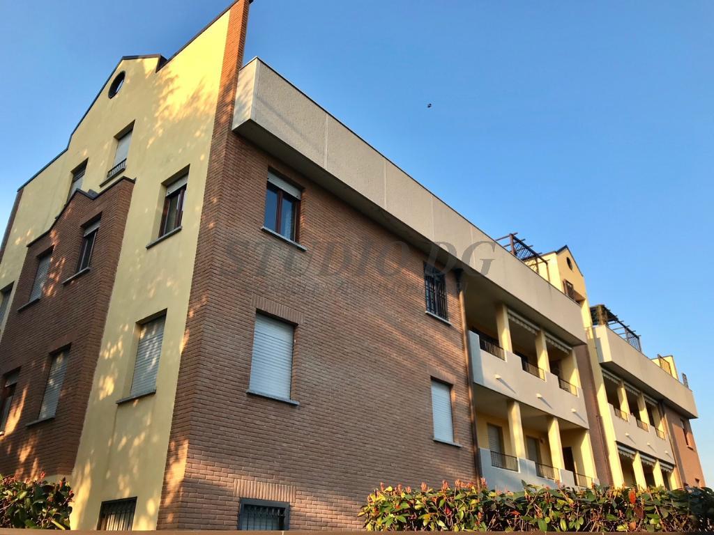  cesano-maderno vendita quart:  studio-dg-immobiliare