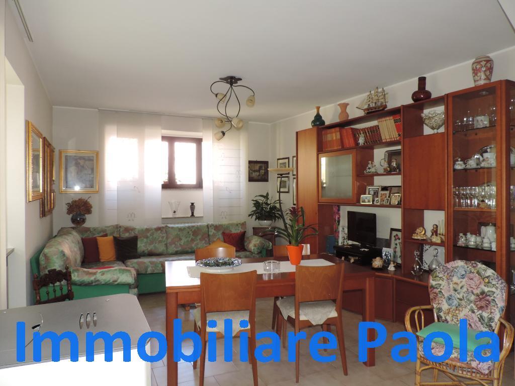 Villa Semi Indipendente CALOLZIOCORTE vendita    Immobiliare Paola di Corona Paola