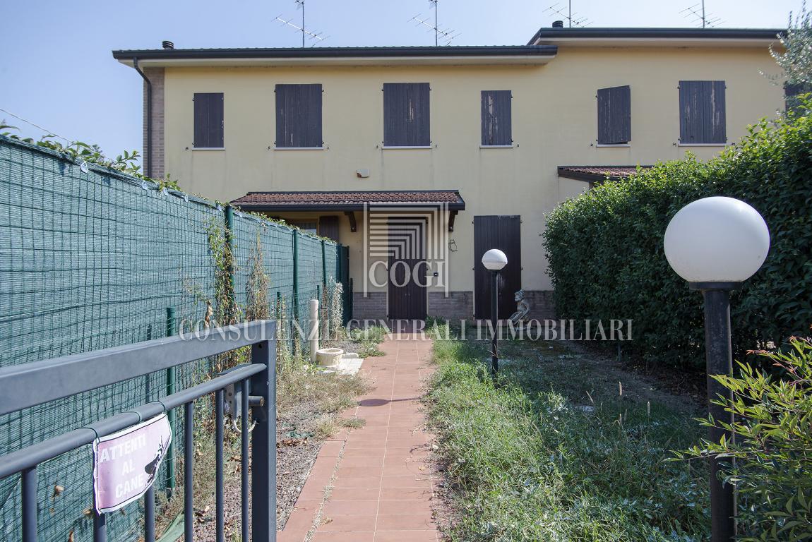  imola vendita quart:  compro-casa-srl