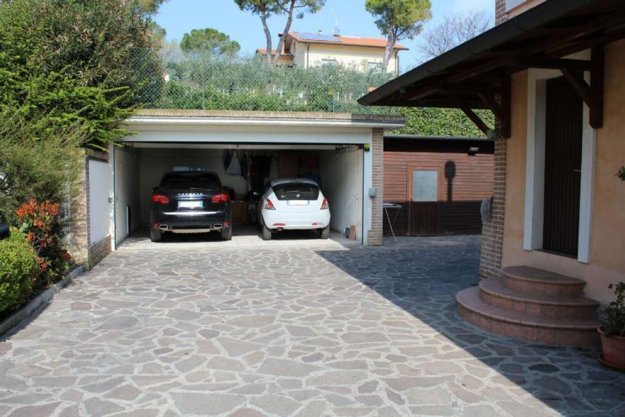 Villa Bifamiliare MONTELABBATE vendita    Agenzia Montecchio Casa