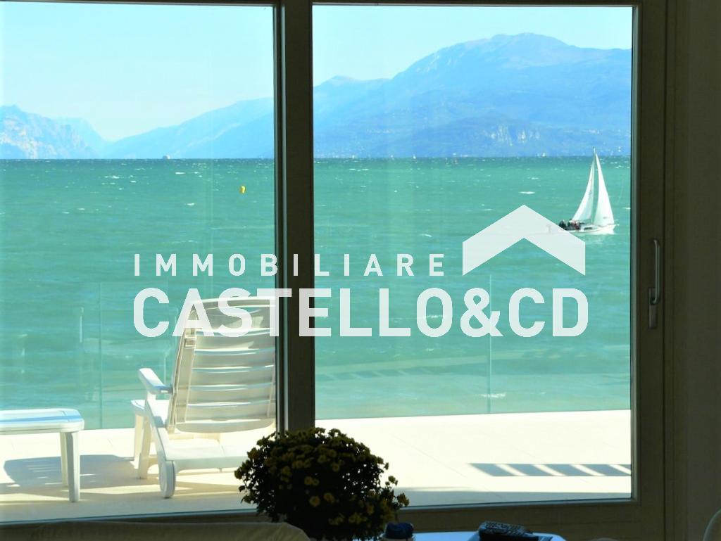 Villa DESENZANO DEL GARDA vendita   via lario CASTELLO&CD Immobiliare di Rambaldini Loretta