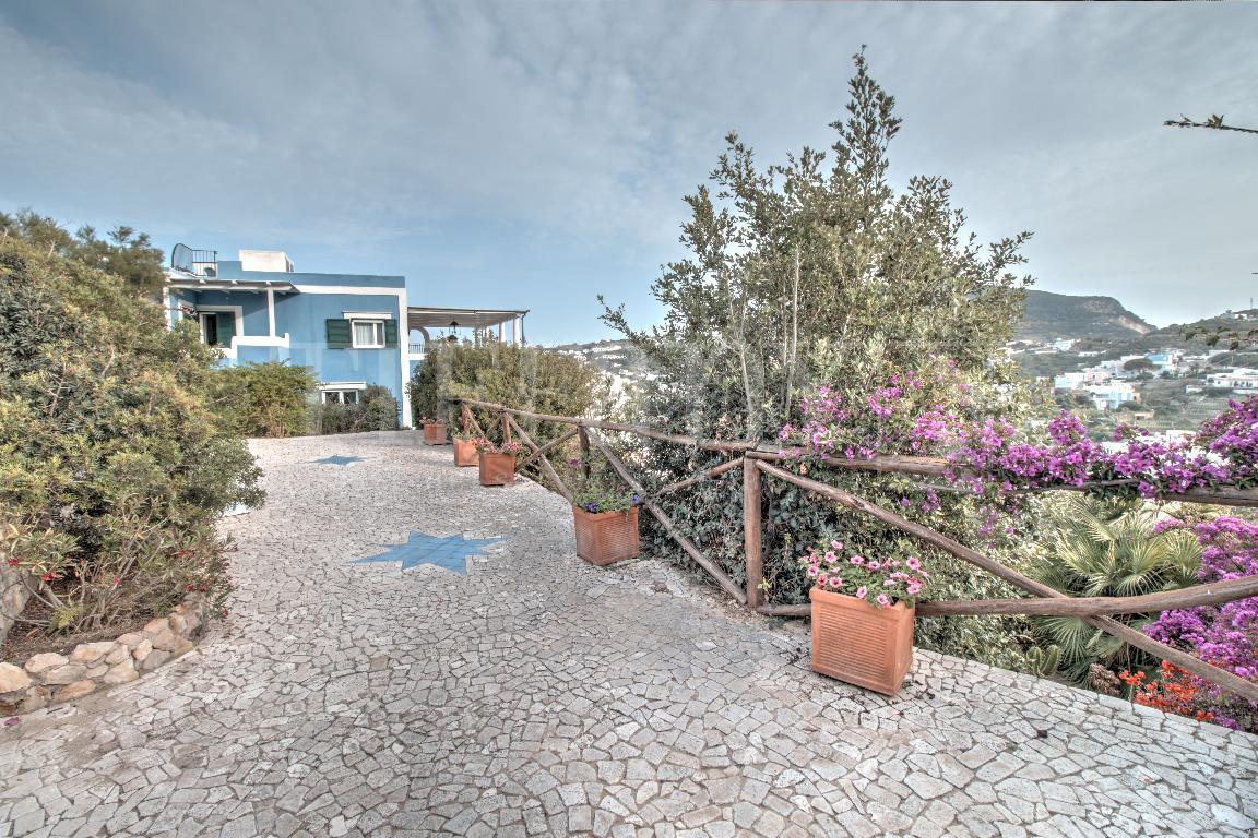 Villa PONZA vendita   Via Montagna Tiffany Srl Studio Immobiliare