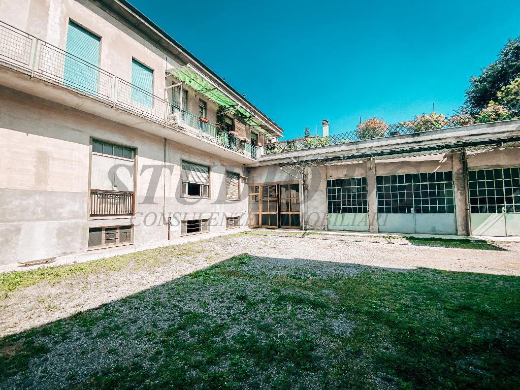 Appartamento CESANO MADERNO vendita   via Carlo Porta Studio DG Immobiliare