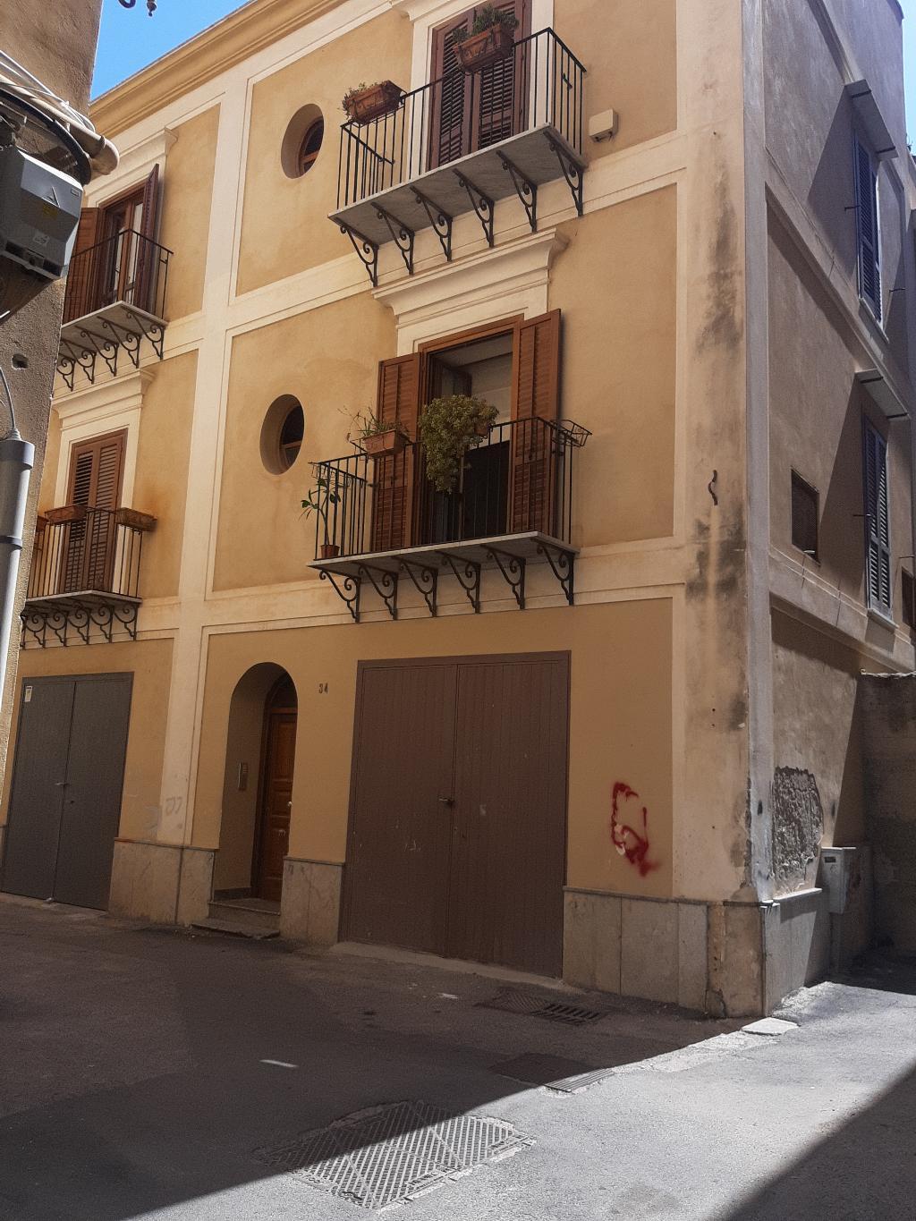 Appartamento PALERMO vendita  KALSA/MAGIONE Via Spadaro Punto Casa di Claudio Costantino