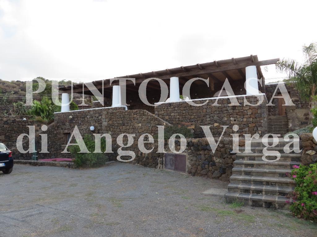 Villa PANTELLERIA vendita    PUNTO CASA VIRGA Srl