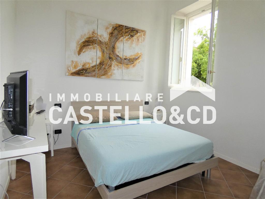 Appartamento DESENZANO DEL GARDA vendita   VIA SAN PIETRO CASTELLO&CD Immobiliare di Rambaldini Loretta