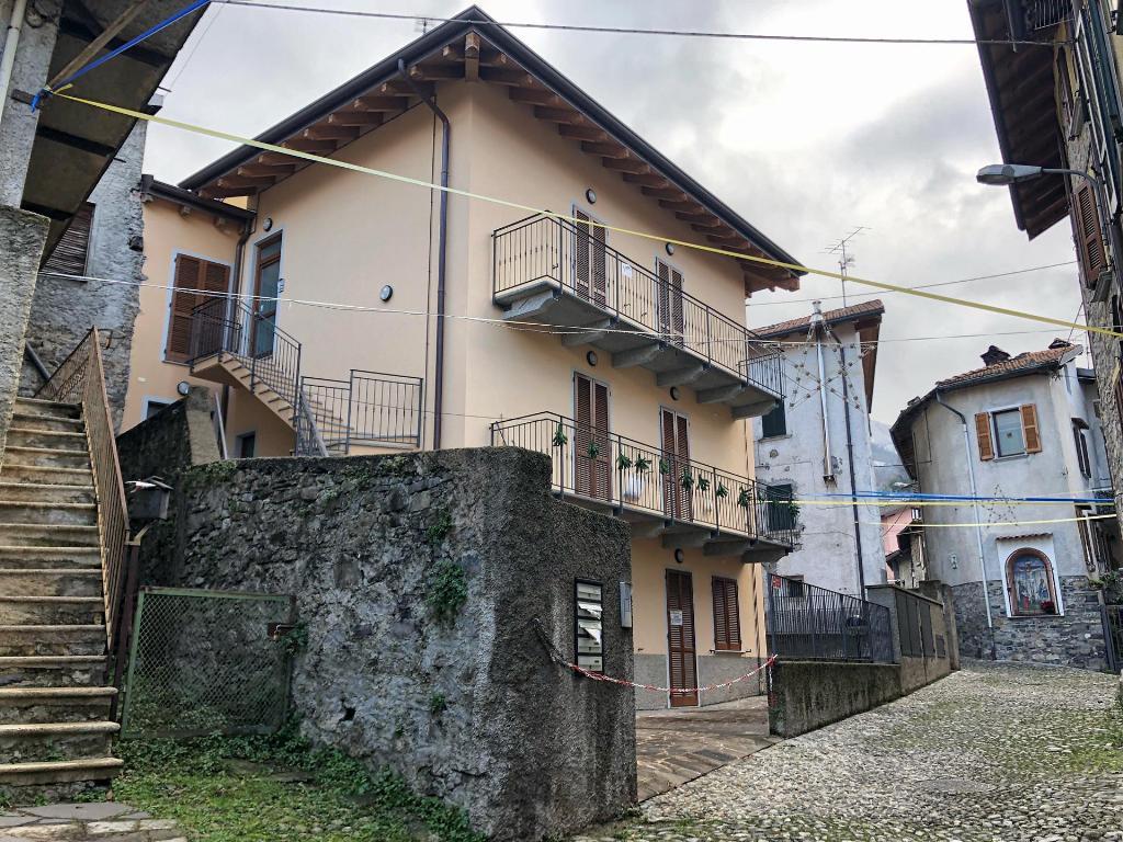 Appartamento LIERNA vendita   Via Centrale Lisolago Servizi Immobiliari