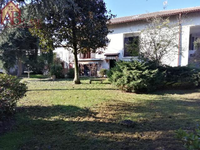 Villa VIGEVANO vendita   via mazzini 8 Acquaotta Basilia Maria