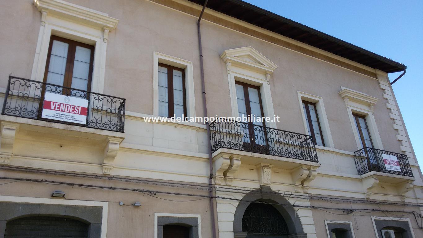 Appartamento RANDAZZO vendita   Via M. Birelli Immobiliare Del Campo