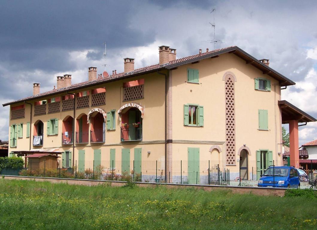  dovera vendita quart:  studio-lingiardi-servzi-immobiliari-srl