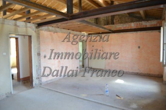 Appartamento SAN PIERO A SIEVE vendita   Via Roma Immobiliare Franco Dallai