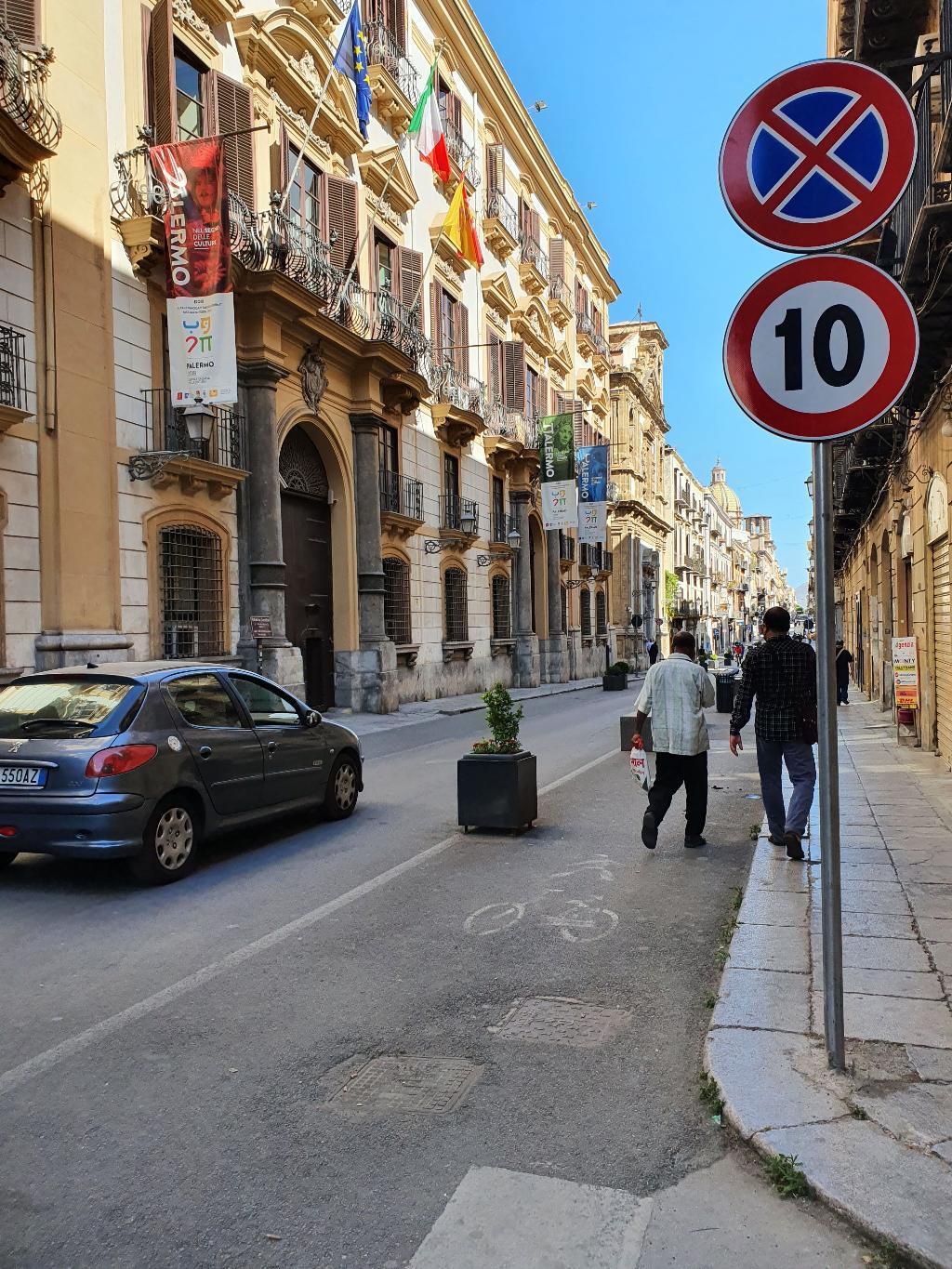 Appartamento PALERMO vendita  Centro storico via divisi Punto Casa di Claudio Costantino