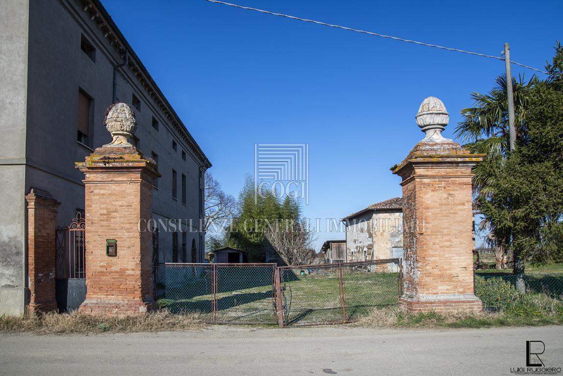 Villa Unifamiliare - Indipendente SOLAROLO vendita   Via San Bartolo Cogi di Mediocase Srl