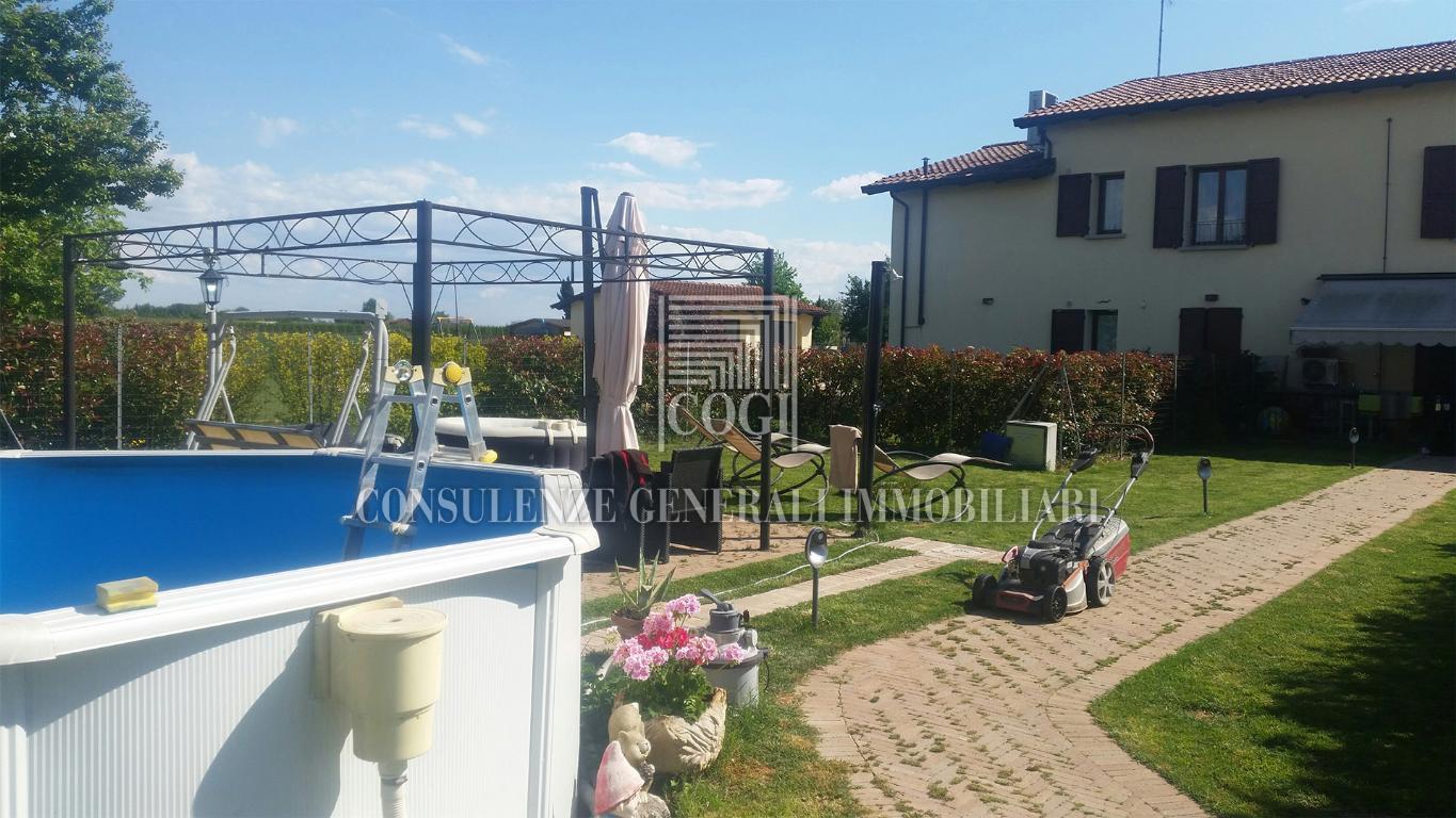  imola vendita quart:  compro casa srl