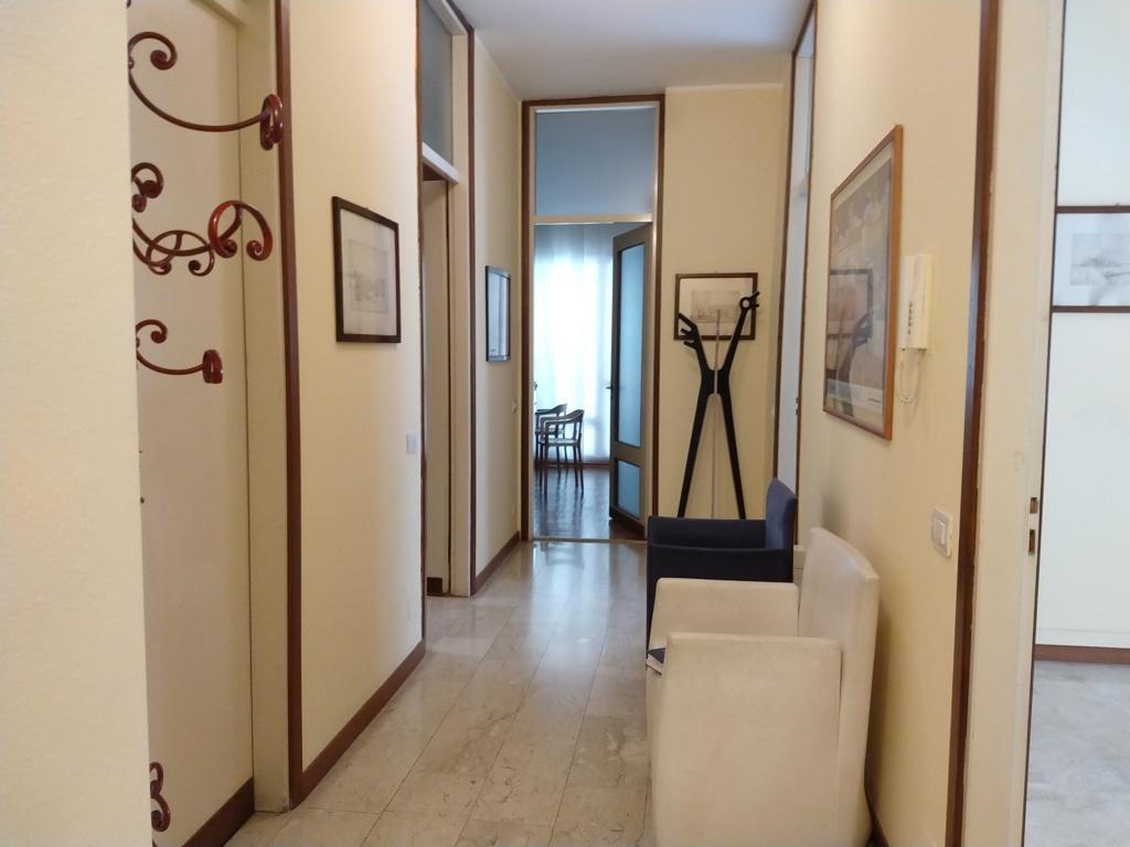 Appartamento MONZA vendita  CENTRO Via Cavour AMORUSO IMMOBILIARE