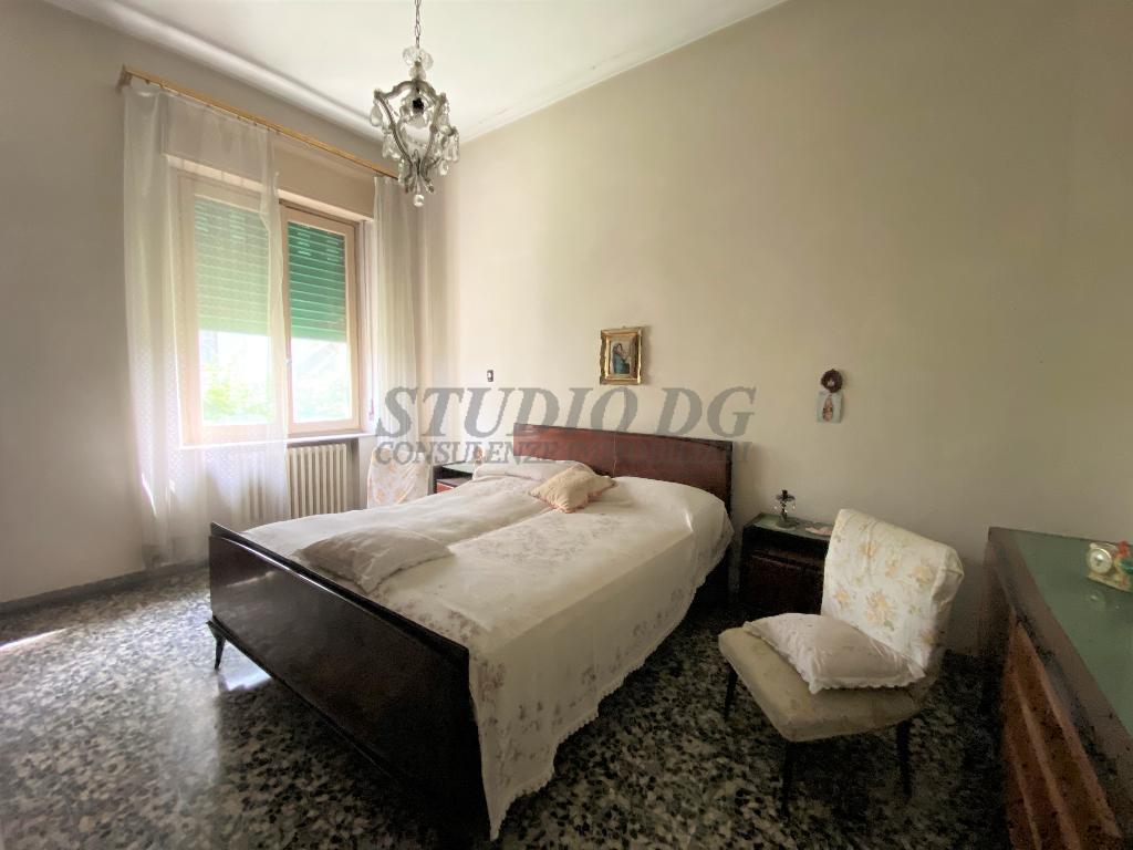 Villa Bifamiliare LIMBIATE vendita   Via XXV Aprile Studio DG Immobiliare Limbiate